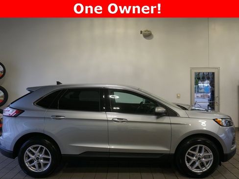 Used 2023 Ford Edge SEL image 2