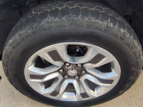 Used 2020 RAM 1500 Limited image 27