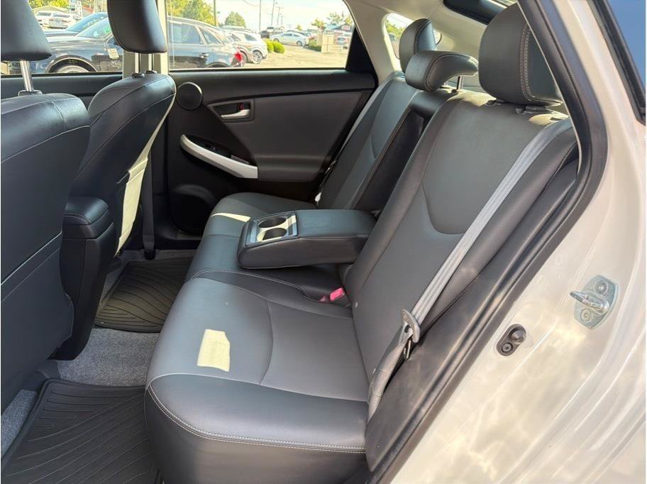 Used 2014 Toyota Prius Four FWD image 11