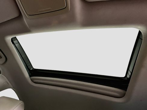 Used 2018 Honda Accord EX-L image 24