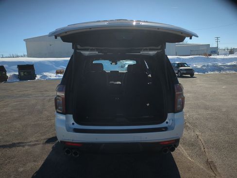 Certified 2024 Chevrolet Suburban High Country image 27