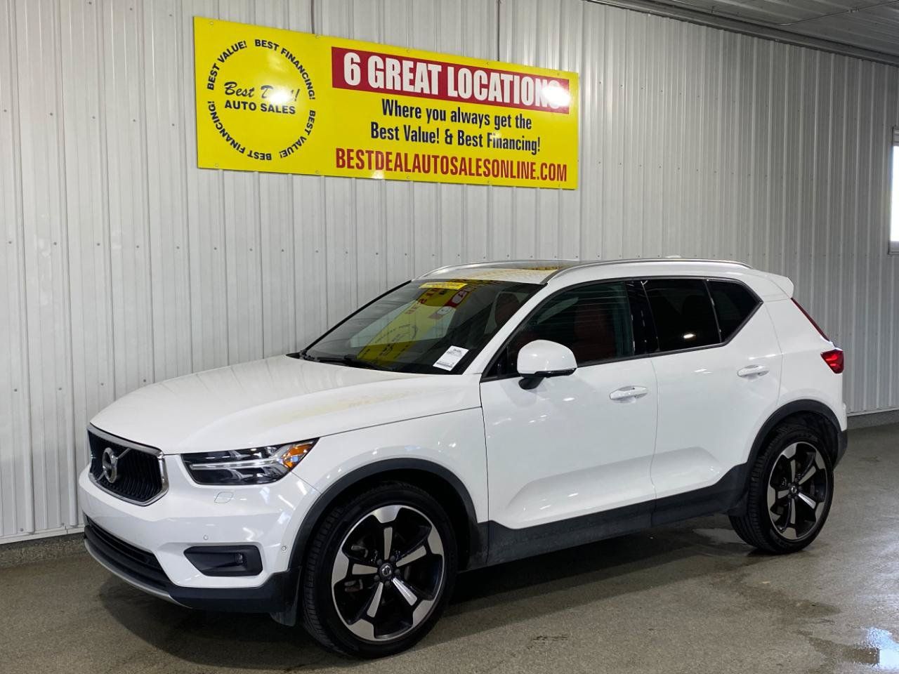 Used 2019 Volvo XC40 T5 Momentum AWD/4WD image 1