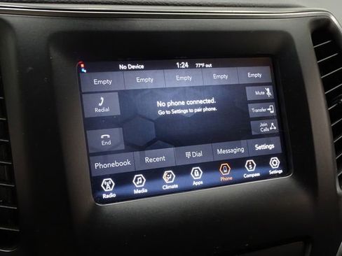 Used 2019 Jeep Cherokee Latitude w/ Popular Appearance Group FWD image 34