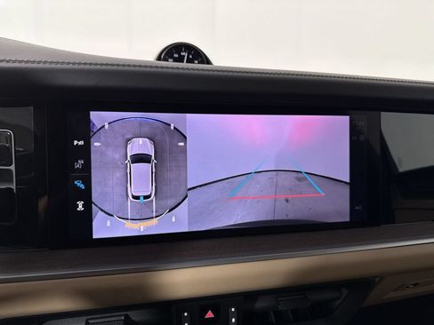 Certified 2026 Porsche Cayenne E-Hybrid AWD/4WD image 29