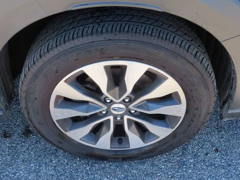 Used 2024 Subaru Outback Touring AWD/4WD image 16