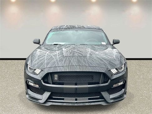 Used 2017 Ford Mustang Shelby GT350 image 2