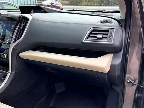 Used 2021 Subaru Ascent Limited w/ Technology Package image 13