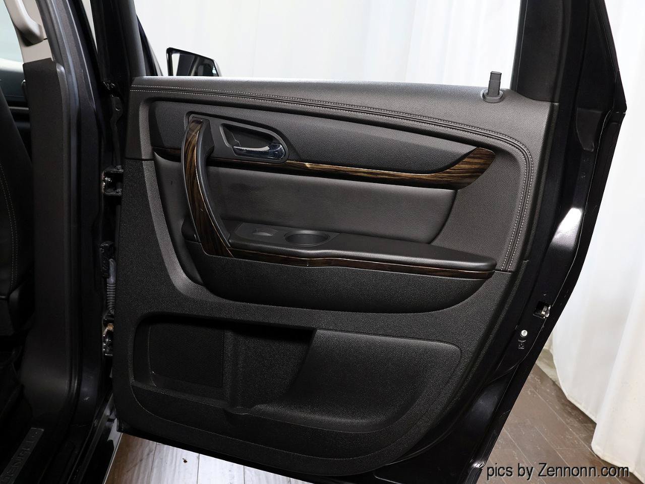 Used 2015 GMC Acadia Denali FWD image 32
