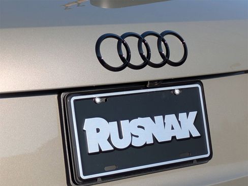 New 2025 Audi Q3 2.0T Premium image 15