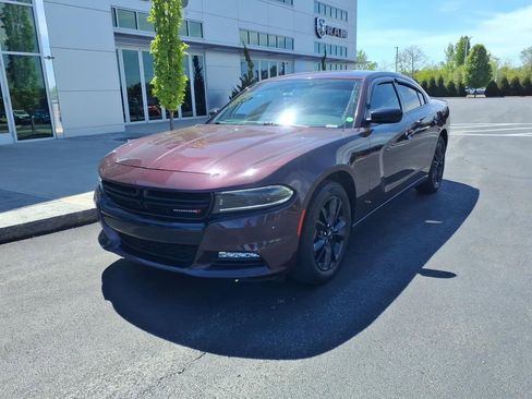 Used 2022 Dodge Charger SXT w/ Blacktop Package AWD/4WD image 2