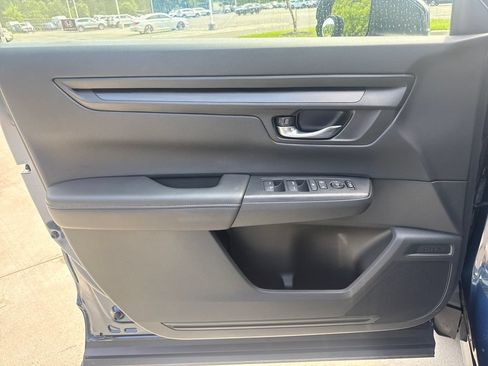 Certified 2025 Honda CR-V LX image 14