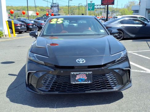 Used 2025 Toyota Camry XSE w/ Premium Plus Package AWD/4WD image 2