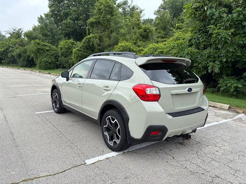 Used 2015 Subaru Crosstrek 2.0i Limited w/ Popular Package #2 AWD/4WD image 3