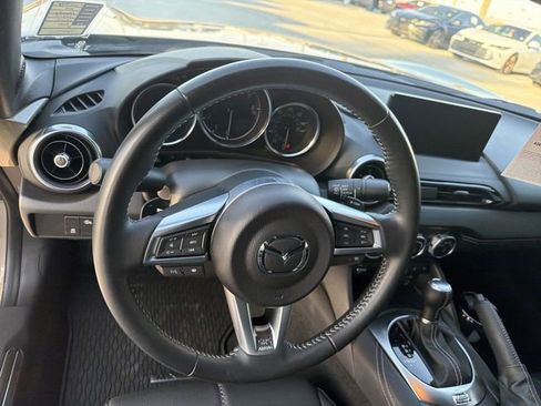 Used 2024 MAZDA MX-5 Miata RF Grand Touring RWD image 15