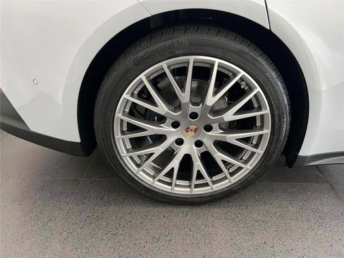 New 2026 Porsche Panamera 4 image 12
