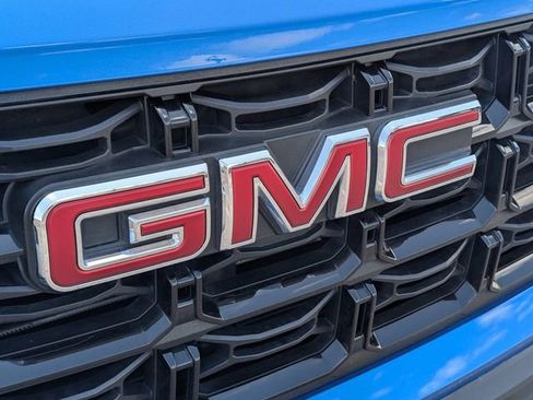 Used 2024 GMC Canyon Elevation w/ Convenience Package image 14