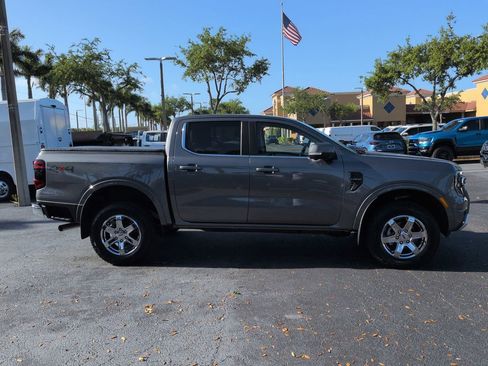 Used 2025 Ford Ranger Lariat w/ Chrome Accent Package AWD/4WD image 3