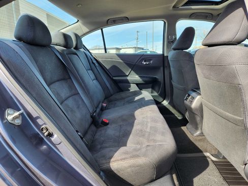 Used 2017 Honda Accord EX image 13