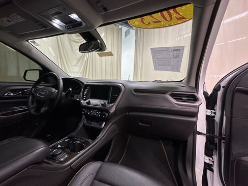 Certified 2023 GMC Acadia AT4 w/ Preferred Package AWD/4WD image 16