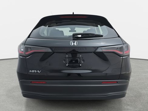 Used 2023 Honda HR-V LX image 6