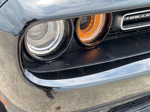 Used 2023 Dodge Challenger SXT RWD image 11