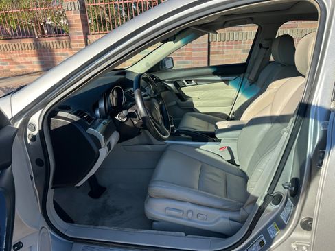Used 2011 Acura TL image 6