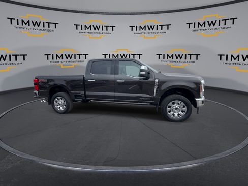 Used 2024 Ford F350 Lariat w/ Lariat Ultimate Package image 2