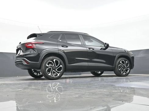 New 2026 Chevrolet Trax RS w/ Sunroof Package FWD image 46