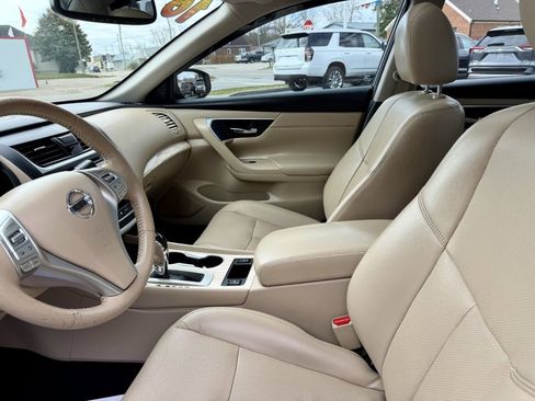 Used 2016 Nissan Altima 2.5 SL w/ 2.5 Technology w/LED Package image 10