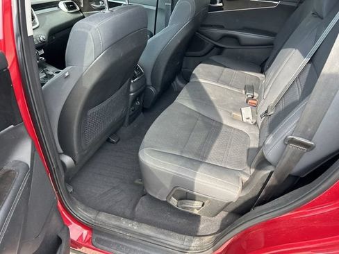 Used 2017 Kia Sorento AWD w/ LX Convenience Package image 10