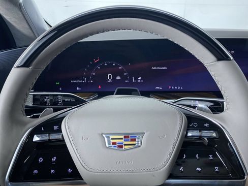 New 2026 Cadillac Escalade ESV Platinum Sport w/ LPO, ONYX Package AWD/4WD image 3