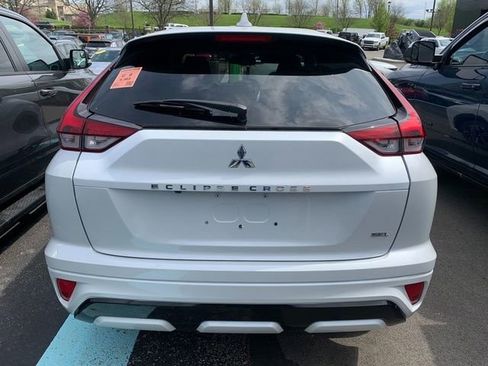 Used 2024 Mitsubishi Eclipse Cross SEL AWD/4WD image 3