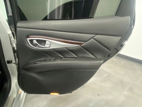 Used 2014 INFINITI Q70 3.7 w/ Premium Package image 41