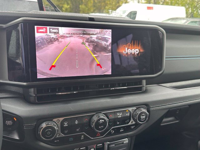 Used 2024 Jeep Wrangler High Altitude AWD/4WD image 25
