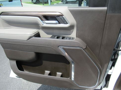 Used 2025 Chevrolet Silverado 2500 LT w/ All Star Edition AWD/4WD image 19