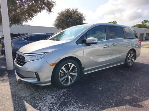 Used 2023 Honda Odyssey Touring image 6