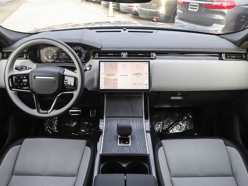 New 2026 Land Rover Range Rover Velar Dynamic SE image 12
