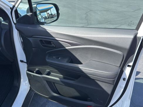Certified 2023 Honda Passport EX-L image 37