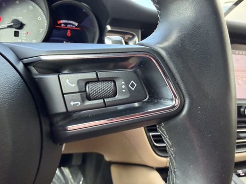 Certified 2024 Porsche Macan S AWD/4WD image 31