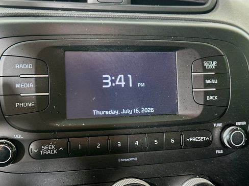 Used 2018 Kia Soul FWD image 18
