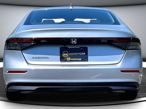 Used 2024 Honda Accord EX image 5