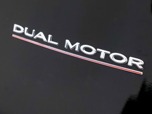 Used 2023 Tesla Model Y Performance image 48