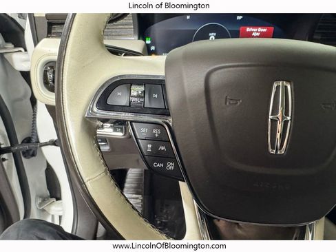 Certified 2021 Lincoln Nautilus Black Label image 28