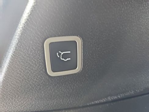 Used 2021 Chrysler Pacifica Pinnacle AWD/4WD image 19
