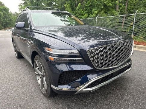 Used 2025 Genesis GV80 2.5T Prestige AWD/4WD image 3