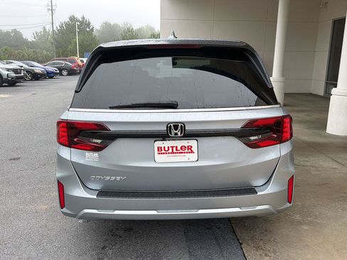 New 2026 Honda Odyssey EX-L image 5