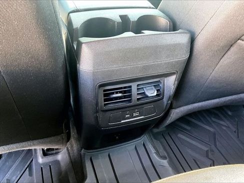 Used 2024 GMC Canyon Elevation w/ Convenience Package AWD/4WD image 29