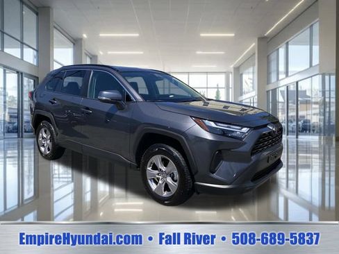 Used 2025 Toyota RAV4 XLE AWD/4WD image 1