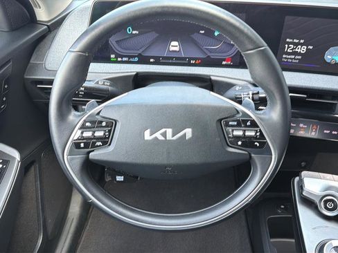 Used 2024 Kia EV6 Light image 9