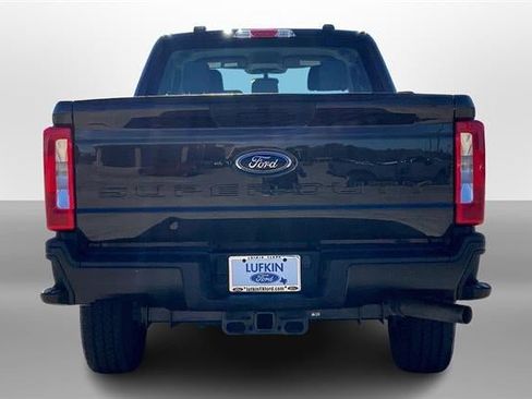 Used 2024 Ford F350 XL w/ FX4 Off-Road Package image 3